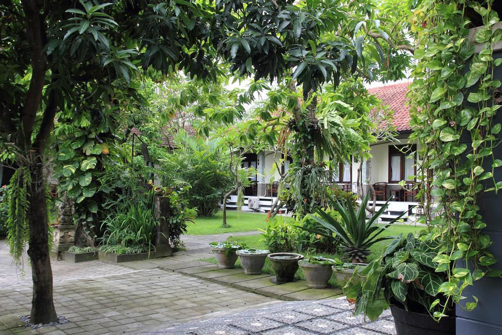 Cinthya Guest House Legian Værelse billede