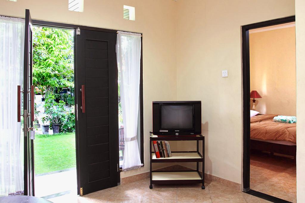 Cinthya Guest House Legian Værelse billede