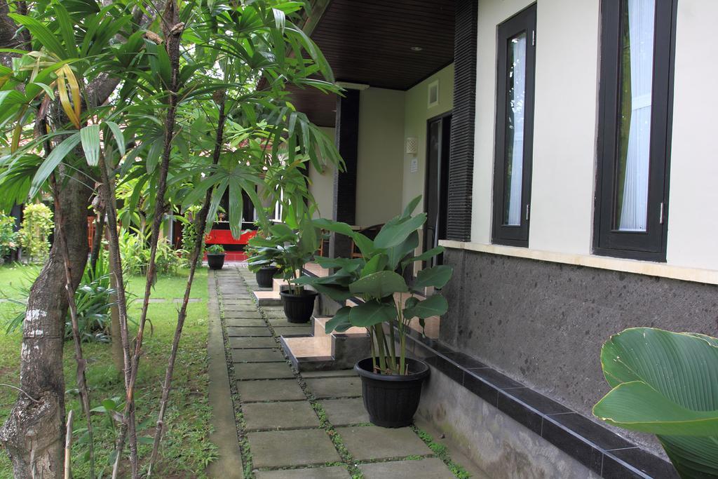 Cinthya Guest House Legian Værelse billede